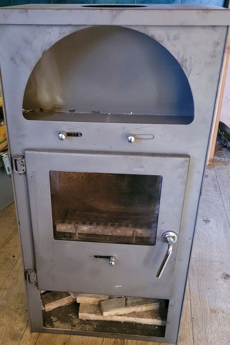 Kominek na drewno 6 KW.