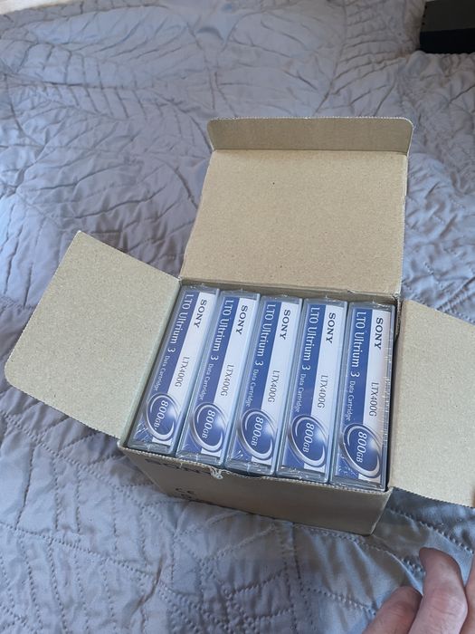 5x taśma LTO 3 Ultrium 400GB / 800GB do streamera.