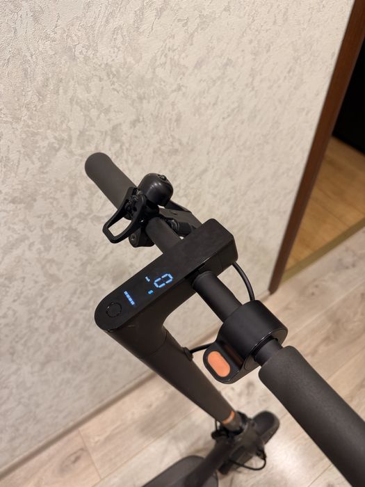 Електросамокат Xiaomi.З пробігом,стан 9/10.Все працює.