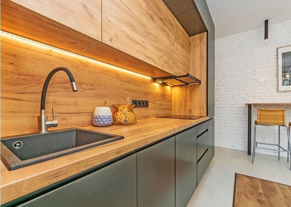 Szafy przesuwne • Garderoby • Kuchnie na wymiar • WROCLAW