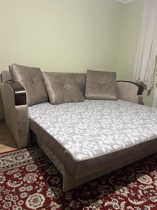 Розкладний диван-ліжко