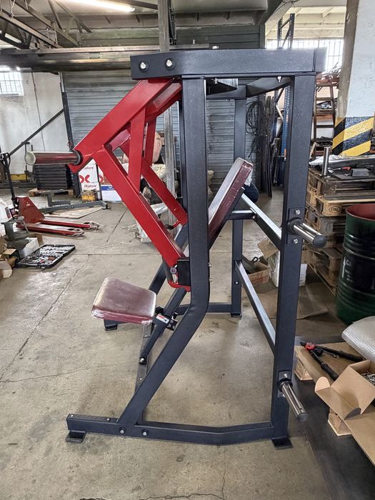 Maszyna ISO Plate Loaded Chest Press Skos Ujemny | Wolny Ciężar | Commercial