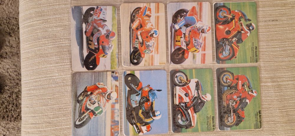 Vendo conjunto de calendários desportivos