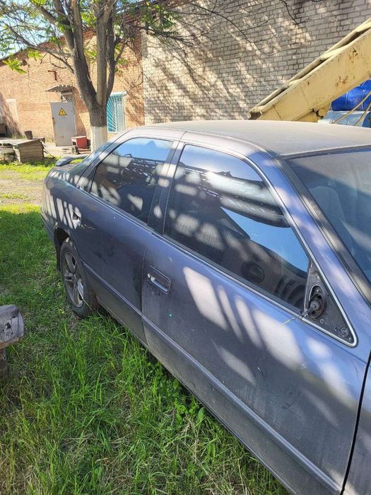 Toyota Camry 20 капот