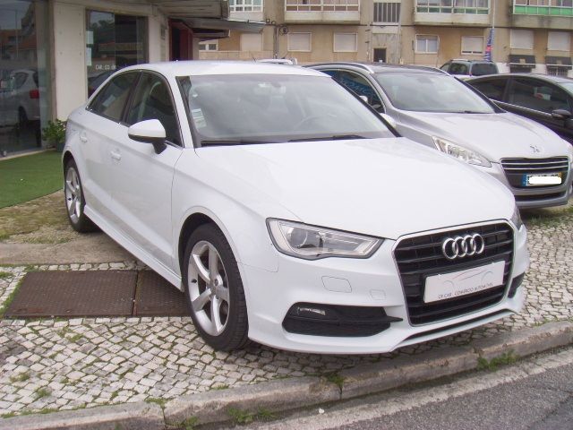 Audi A3 Limousine 1.6 TDI Business Line Attraction Ultra