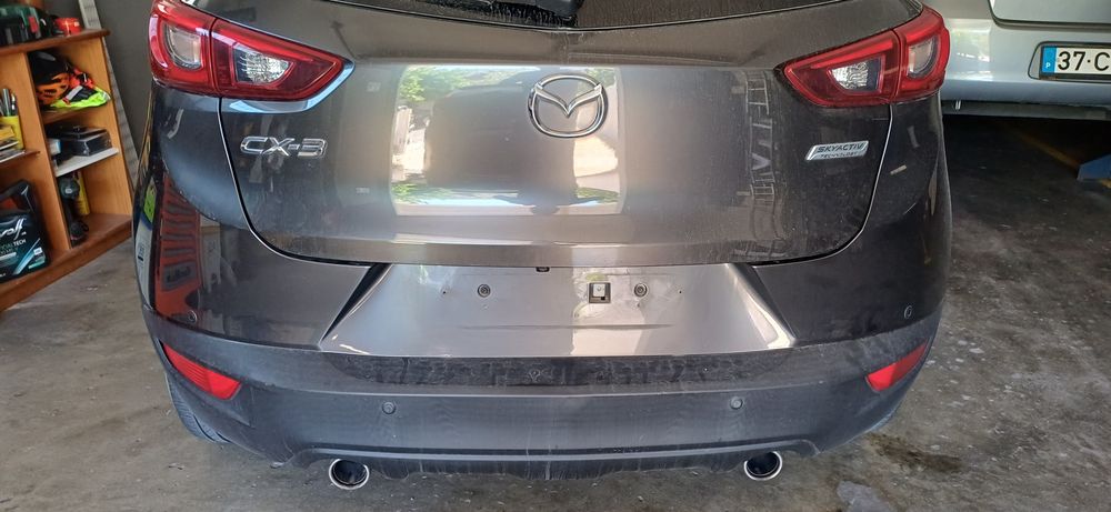 Parachoques trás original usado em excelente estado  Mazda  cx 3 de 2018