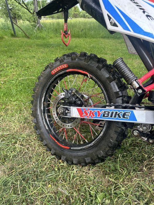 Sky bike CRDX 200
