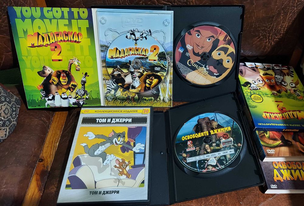 Мультфильмы на DVD: 200 грн. - CD / DVD / пластинки / кассеты Киев