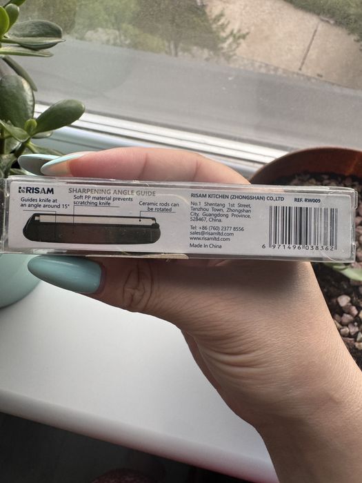 Тримач кута заточування з керамічними напрямними для заточки ножей