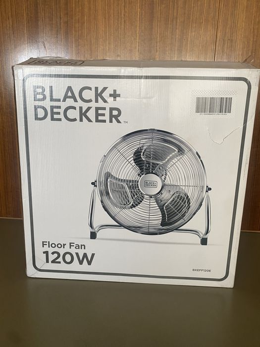 Ventoinha Nova de chão Black + Decker (120 W)