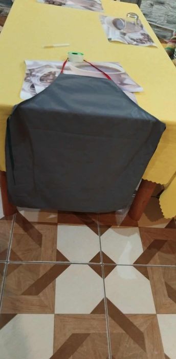 Fartuch  wozany  nowy