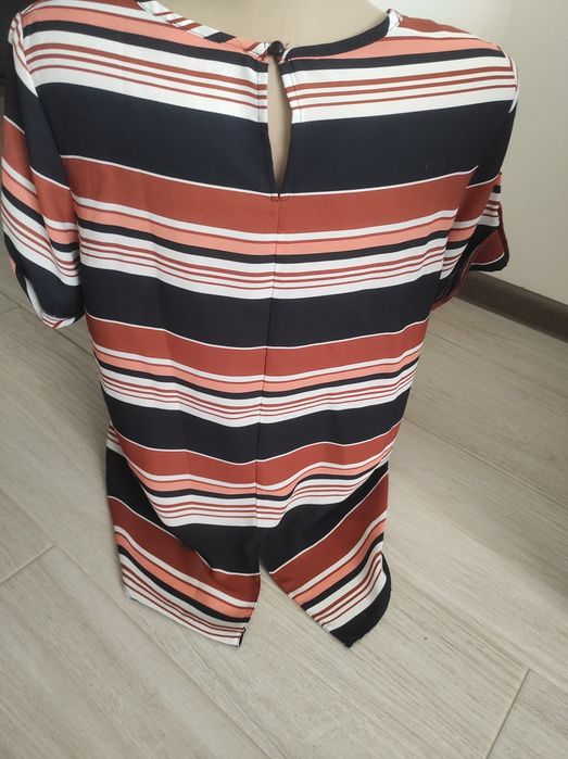 Стильна фірмова блуза Dorothy Perkins.