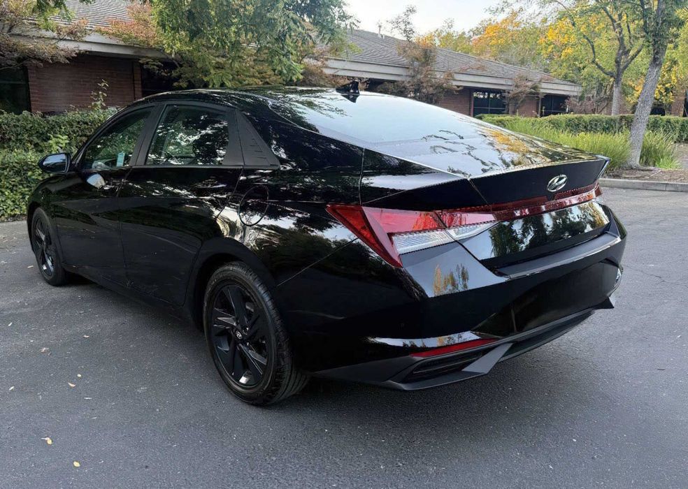 Hyundai Elantra SEL      2022