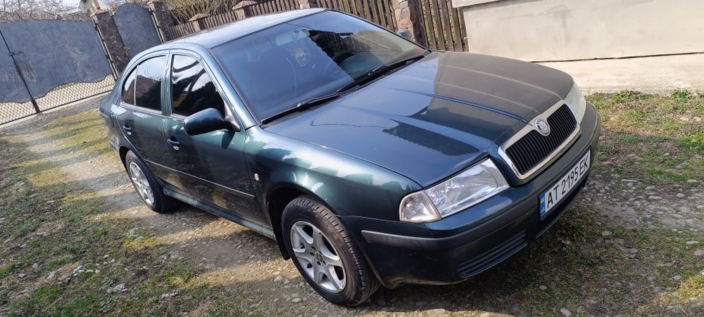 Шкода Октавія тур 1.6