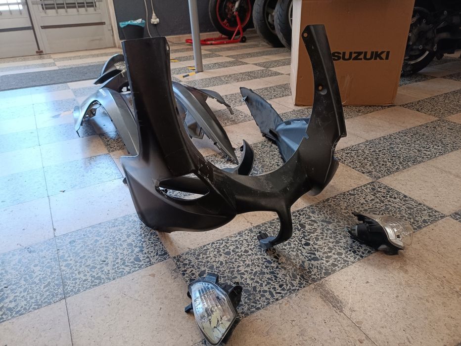 Carenagens Suzuki Burgman 125