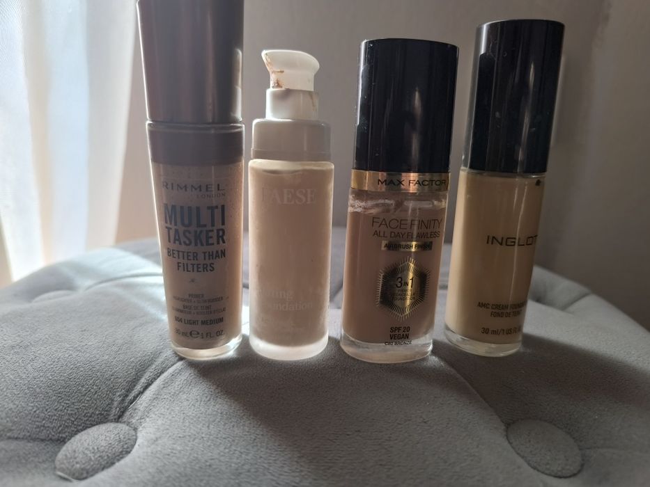 Podkłady do twarzy Inglot, Paese, Rimmel, Max Factor