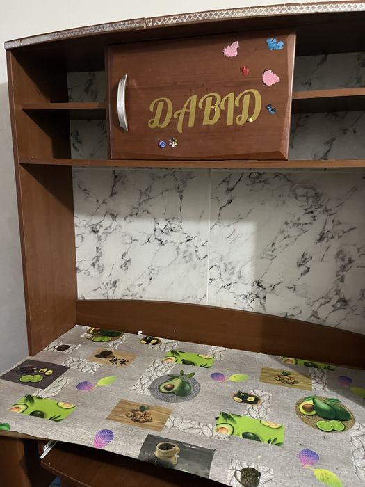 Отдам стол комютерний состояние на фото