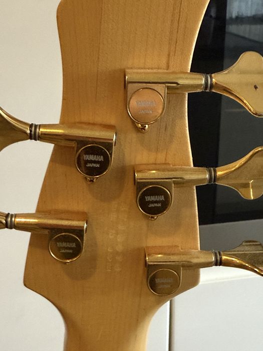 Yamaha TRB 5 Bass Made in Japan