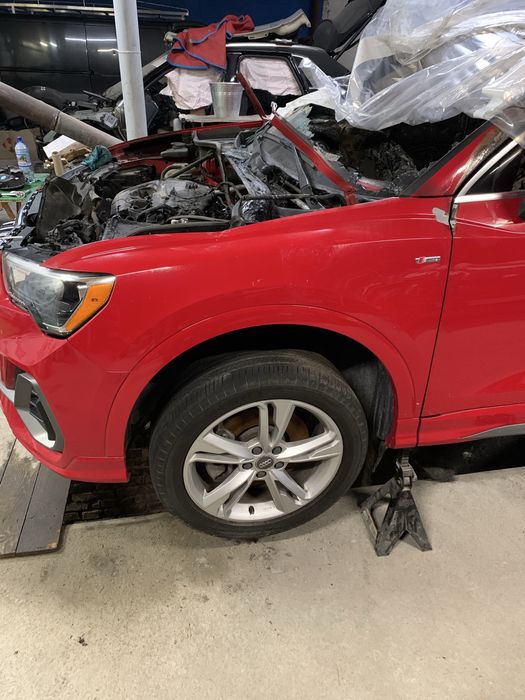 Audi q3 83A 2019+ крило ліве переднє