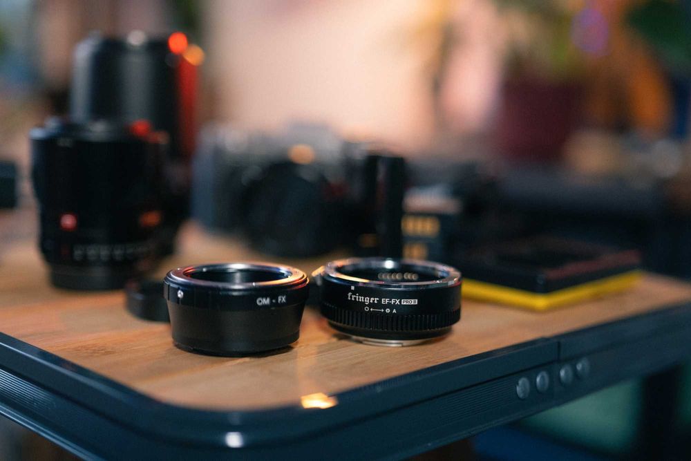 Pack Fujifilm X-T3 + 3 lentes + Fringer EF-FX Pro II + cage + baterias