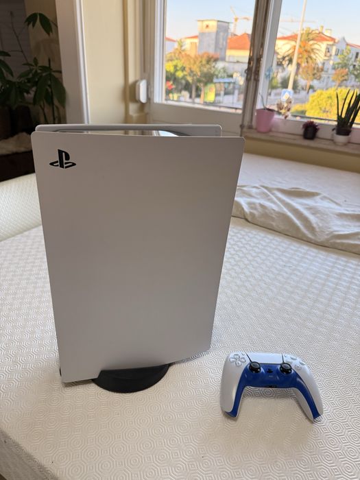 PS5 Standard 825gb c/leitor