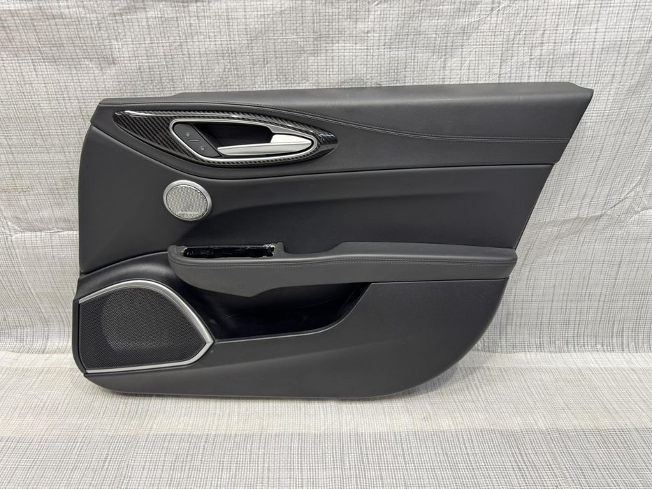 Boczek drzwi przedni prawy alfa romeo giulia qv 3078269