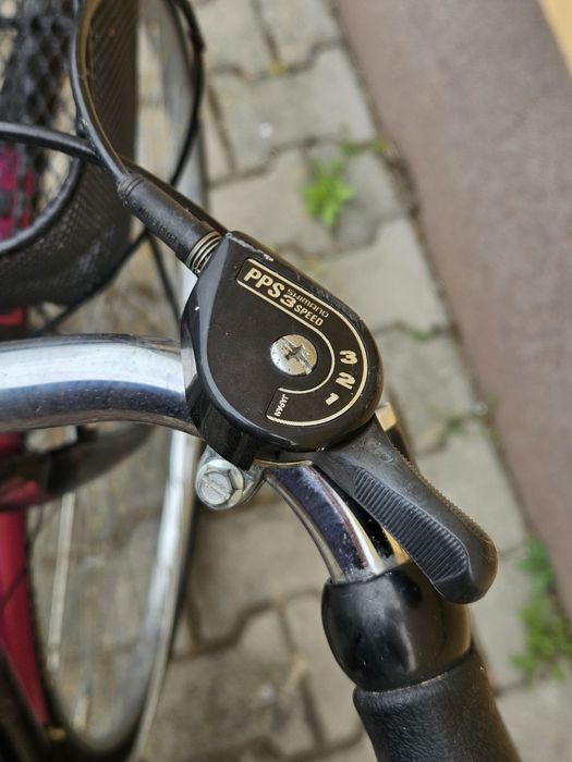 Rower Miejski "Retro Pink" –28 cali, 3 Biegi, Koszyki, Gotowy do Jazdy!