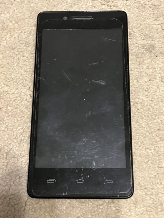 Telefon, smartfon Prestigio MultiPhone PAP5450.