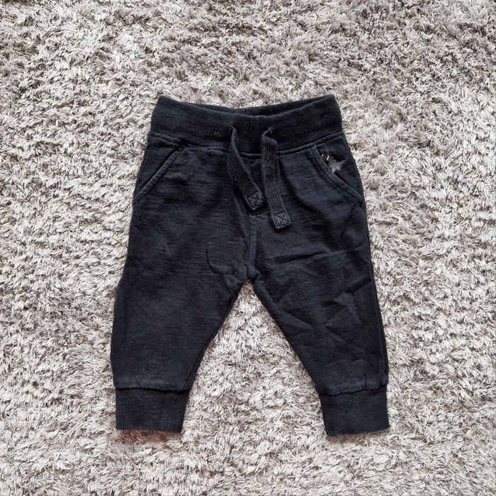 Spodnie dresowe r. 68-74 cm Next