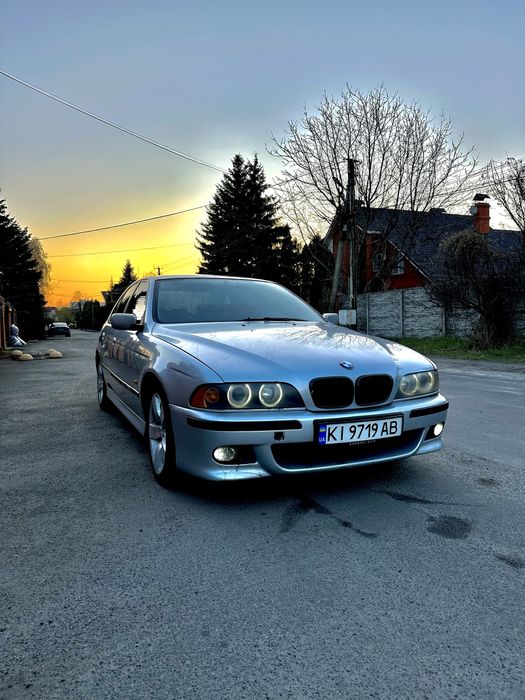 Продам BMW E39 520 m-look