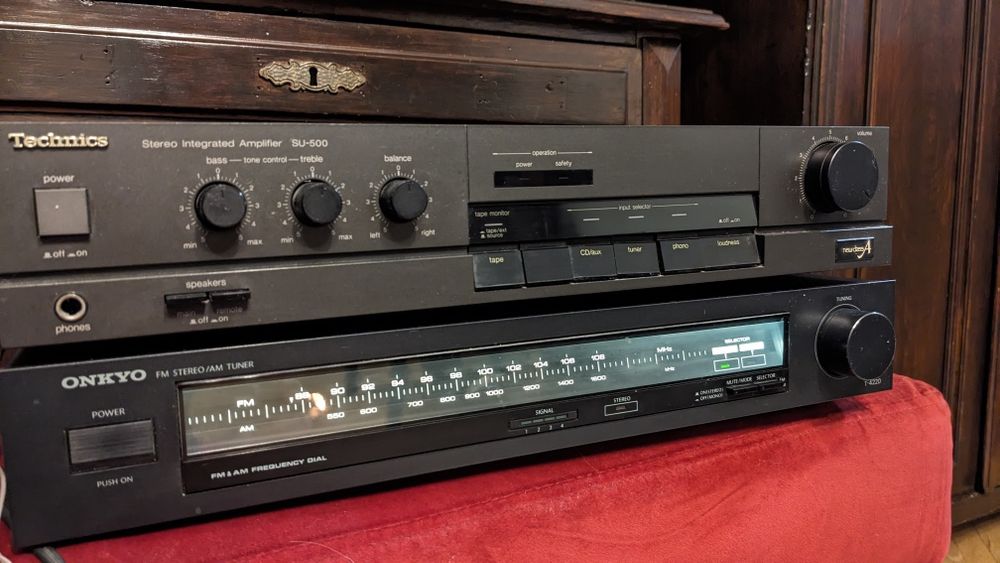 Wzmacniacz Technics SU-500 i tuner Onkyo 4220