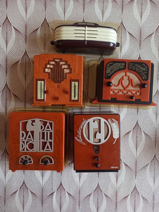 Nowe retro radejko .Miniature.