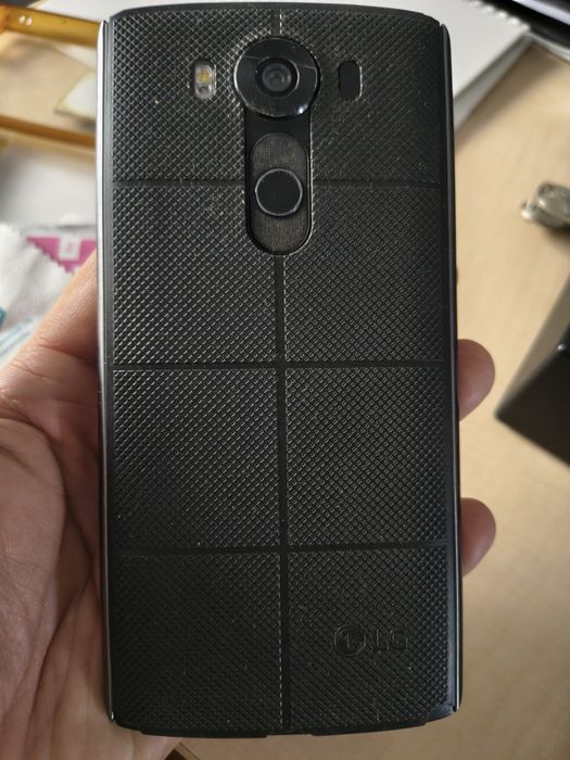 LG V10 funcional mas a precisar de bateria nova. Usado
