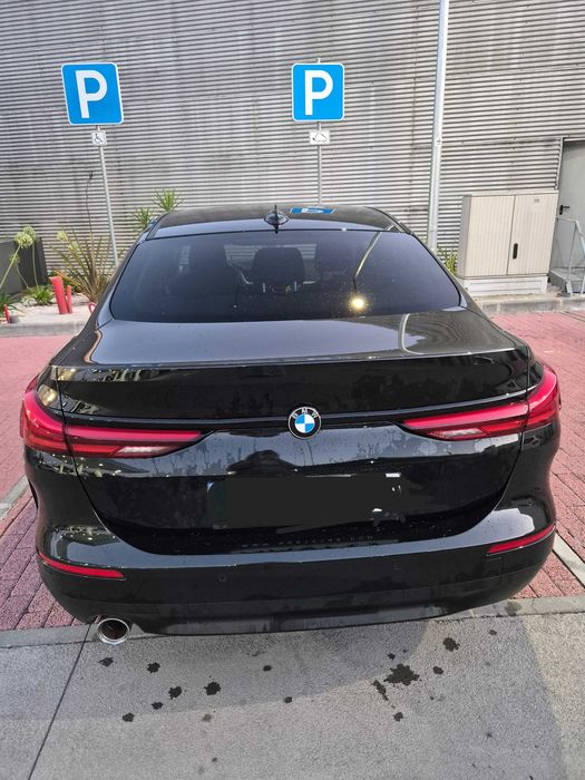 Carro BMW serie 2 preto