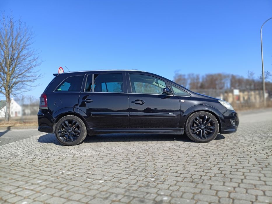 Opel Zafira B 1.9cdti 150km OPC line+ IRMSCHER