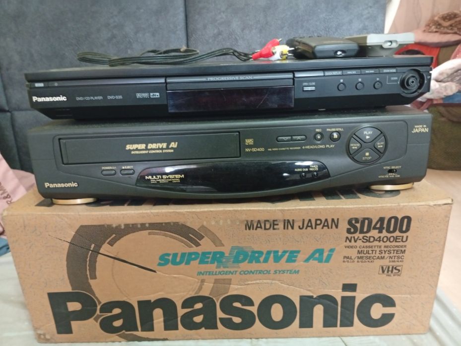 Видеомагнитофон Панасоник