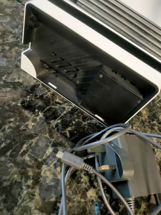 Nintendo OLED stacja dokująca i ładowarka