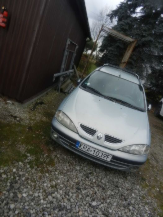Renault Megane 1,9 DCi  2000r. 98 KM nowe wtryski