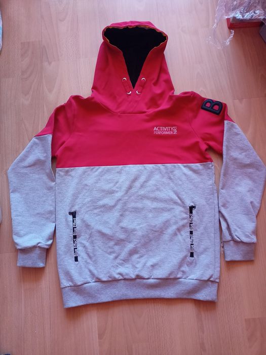 Bluza z kapturem Nowa
