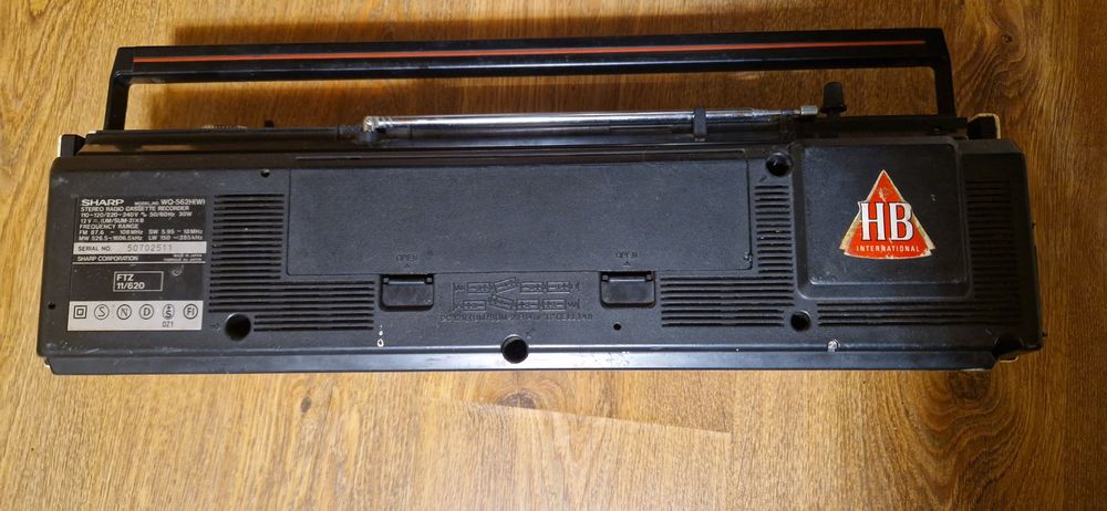 Магнітофон  SHARP