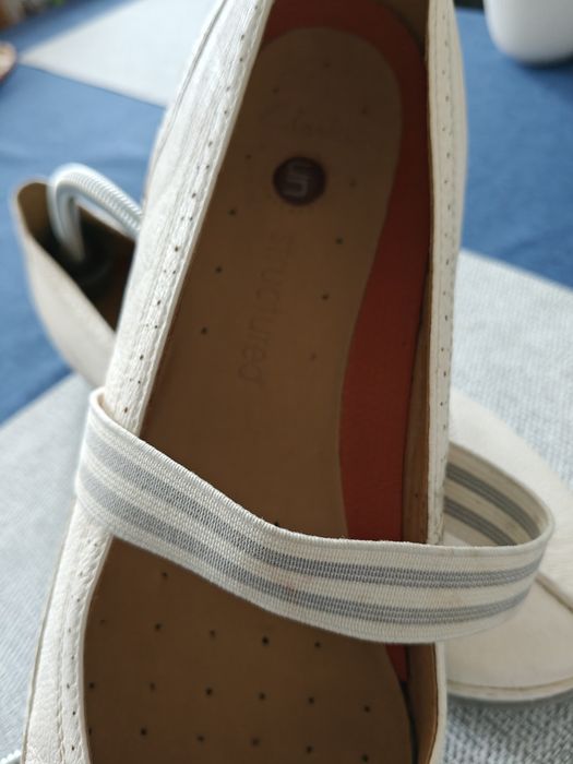 Baleriny Clarks rozm.9 dł.wkładki 27cm