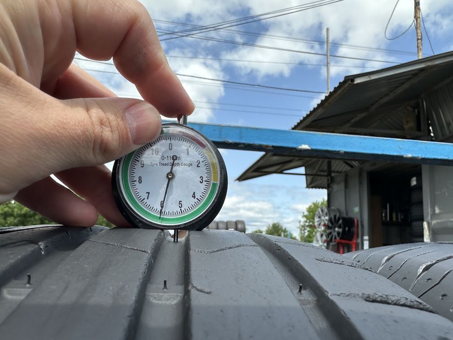 Шини б/у 215/55/16 R16 Hankook 4шт