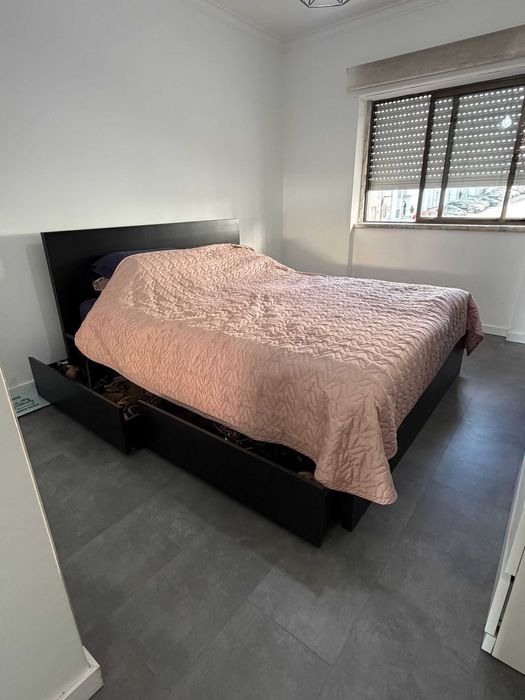 Vendo cama e sofa e poltronas