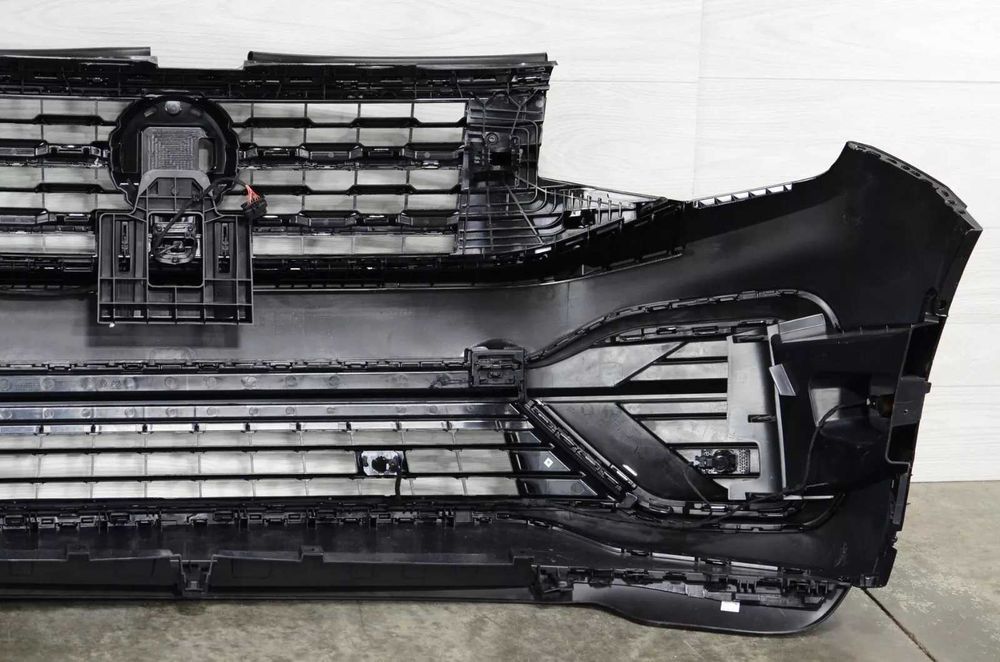 2020-2023 VW Atlas R-Line бампер в сборі комплектний 3CN807221