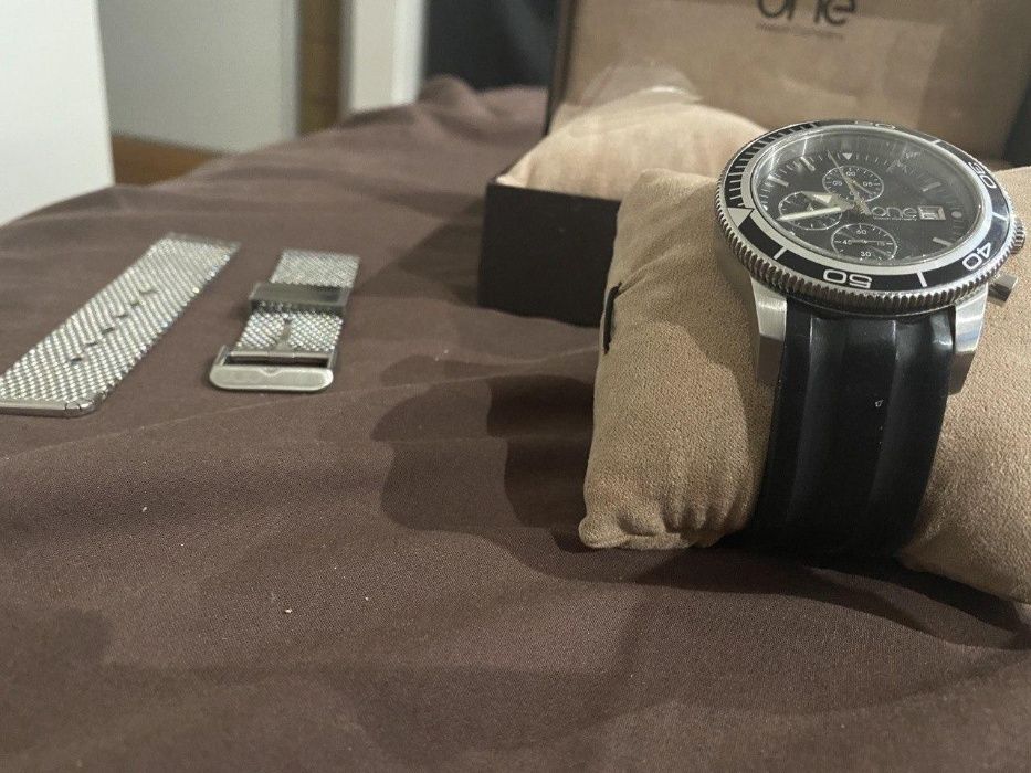 Relógio ONE Master Box OG5743IC52L c/caixa, 2 bracelete 100% funcional