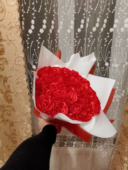 Букет з атласних стрічок