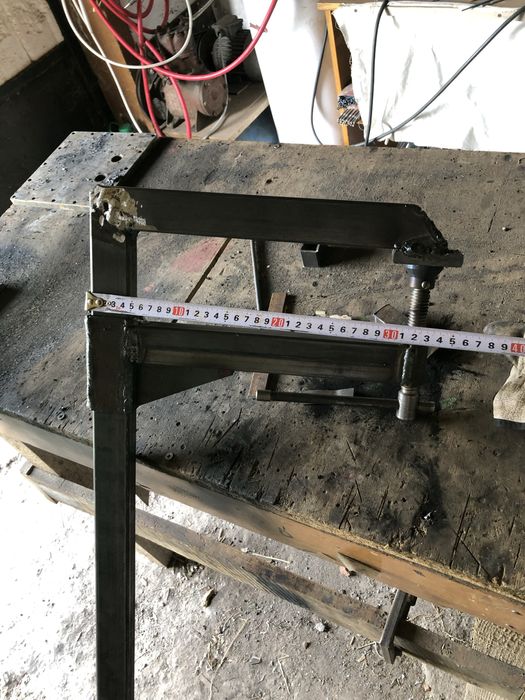 Струбцина вайми різьба упорна трапеція