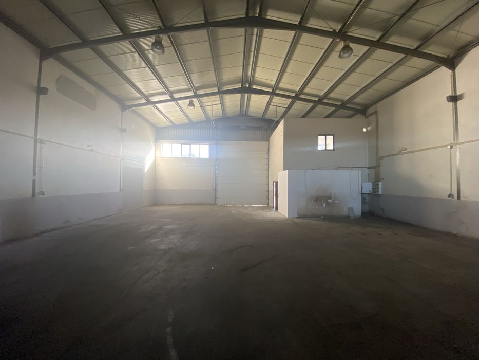 Pavilhão industrial na Moita, Marinha Grande