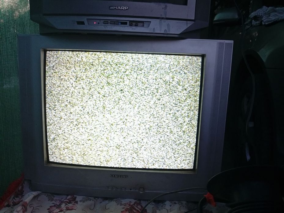 Продам телевизор