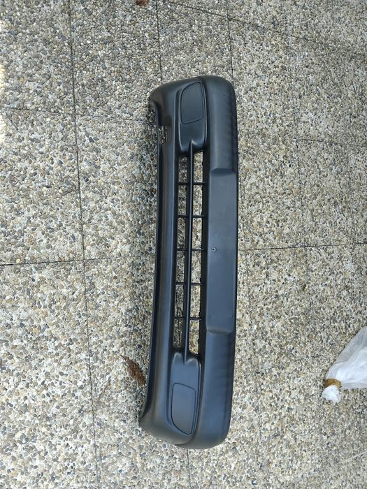 Para-choques frete citroen saxo 96 novo